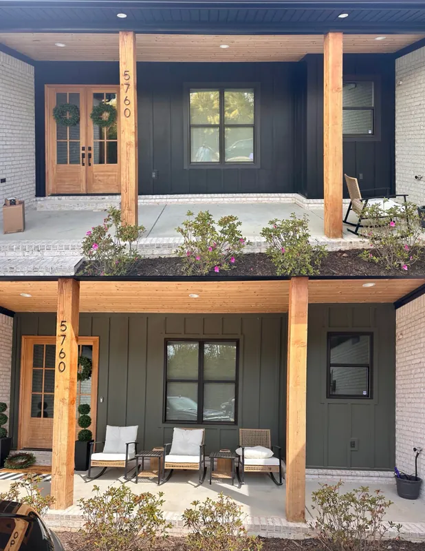 Before and after photo: Hailey’s Curb Appeal — Exterior Painting project in Central Arkansas by Beams & Dreams Painting
